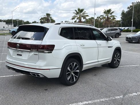Used 2025 Volkswagen Atlas SEL Premium R-Line AWD/4WD image 3