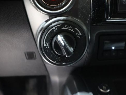 Used 2018 Nissan Titan Platinum Reserve w/ Platinum Utility Package image 33