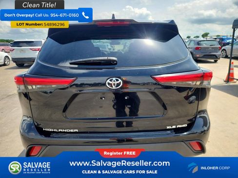 Used 2021 Toyota Highlander XLE AWD/4WD image 8