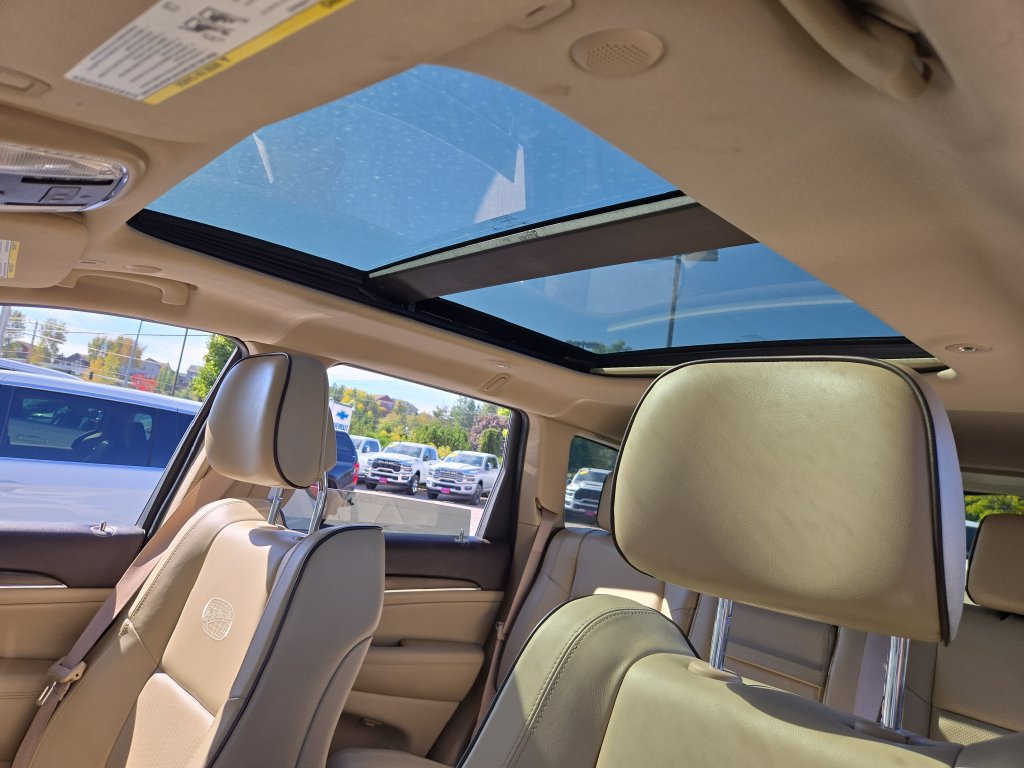 Used 2018 Jeep Grand Cherokee Overland AWD/4WD image 27