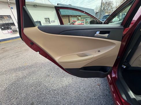 Used 2012 Hyundai Sonata GLS FWD image 31