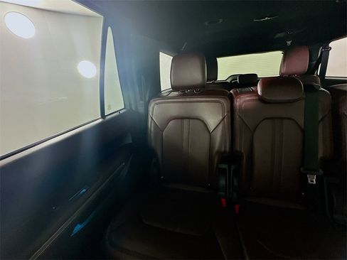 Used 2024 Ford Expedition Max Limited image 12