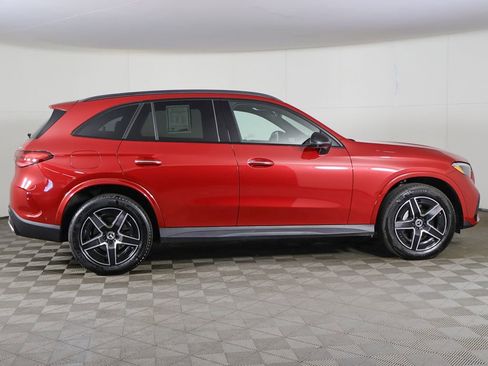 Used 2024 Mercedes-Benz GLC 300 4MATIC w/ AMG Line image 20