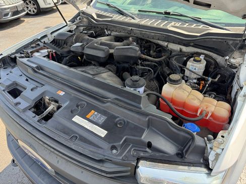 Used 2018 Ford F250 XL w/ Power Equipment Group AWD/4WD image 21