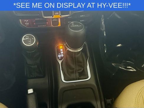 New 2026 Jeep Gladiator Sport AWD/4WD image 16