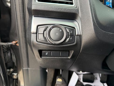 Used 2018 Ford Explorer Limited AWD/4WD image 17