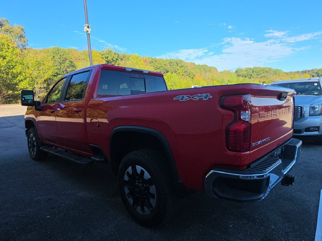 Used 2020 Chevrolet Silverado 3500 LT w/ All Star Edition AWD/4WD image 4