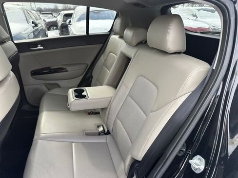 Used 2020 Kia Sportage EX image 28
