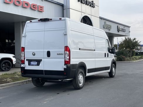 New 2025 RAM ProMaster 2500 w/ Convenience Group image 7