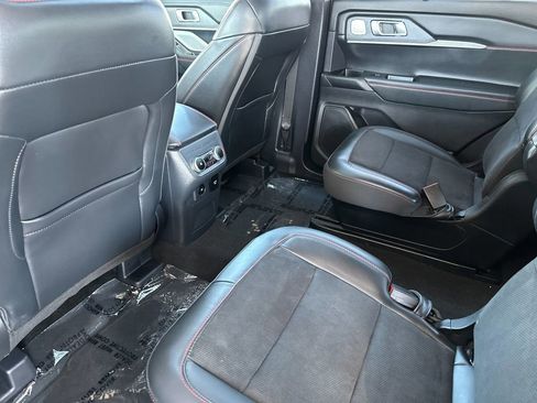 Certified 2025 Ford Explorer ST AWD/4WD image 11