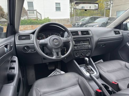 Used 2014 Volkswagen Jetta SE FWD image 28