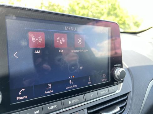 Used 2019 Nissan Altima 2.5 S FWD image 14