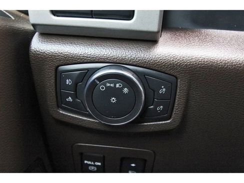 Used 2018 Ford F150 King Ranch w/ Equipment Group 601A Luxury image 20