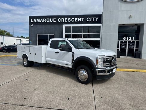 New 2025 Ford F550 4x4 SuperCab Super Duty image 1