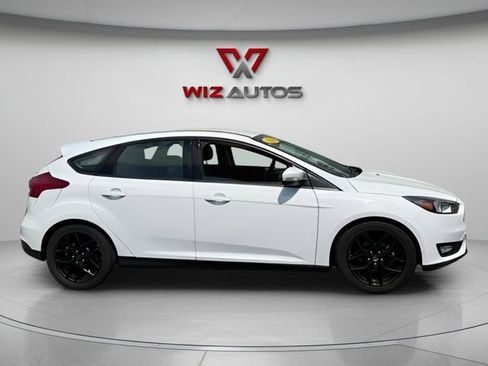 Used 2016 Ford Focus SE w/ Equipment Group 201A FWD image 6