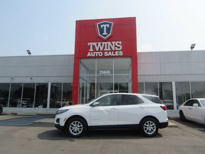 Used 2023 Chevrolet Equinox LT w/ LPO, Floor Liner Package