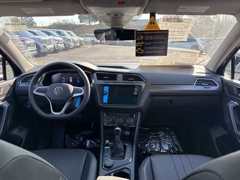 Used 2024 Volkswagen Tiguan Wolfsburg Edition image 25