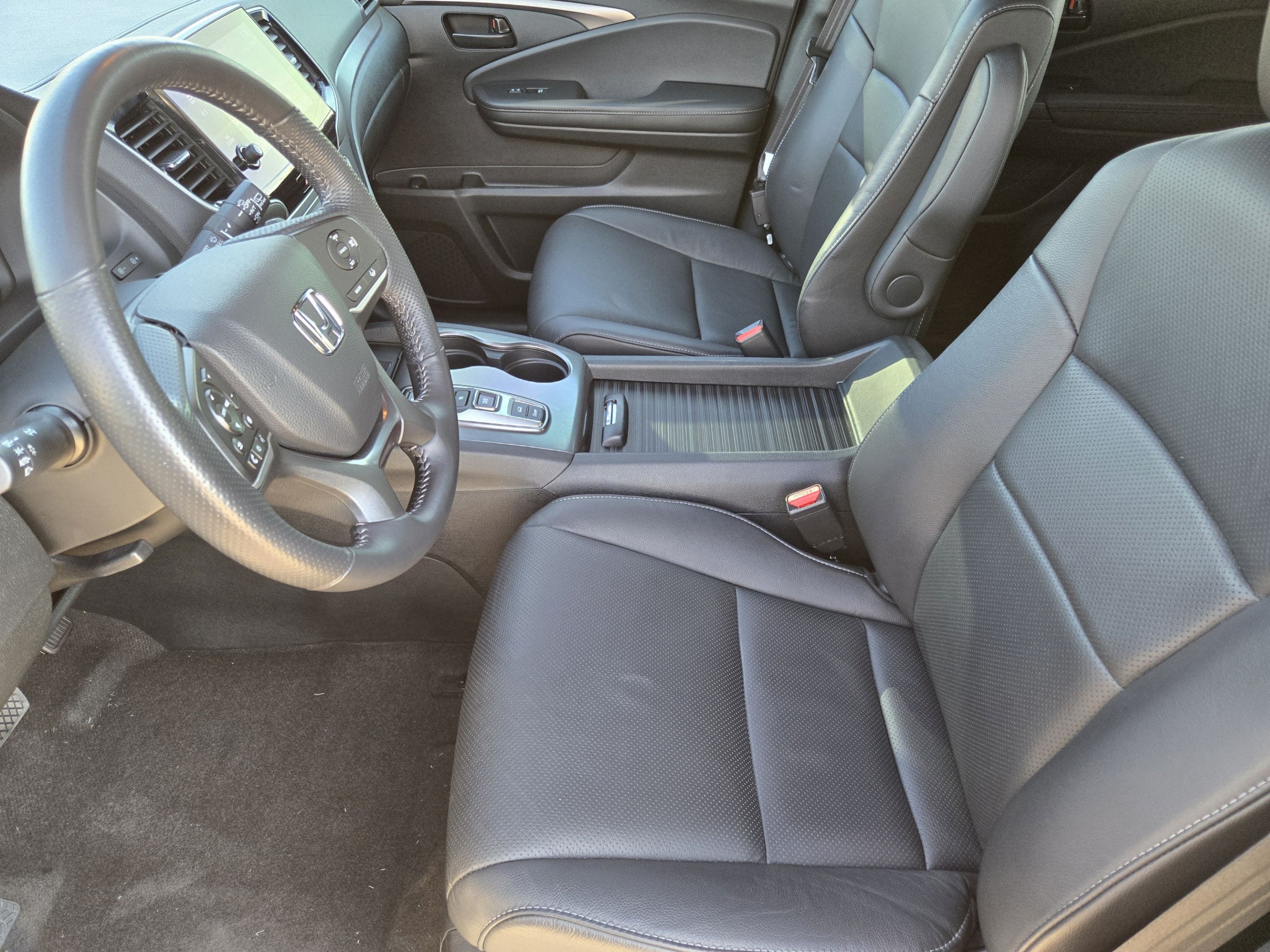 Used 2023 Honda Passport EX-L image 9