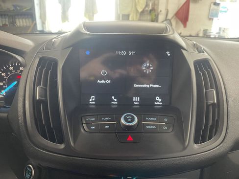 Used 2019 Ford Escape SE image 14