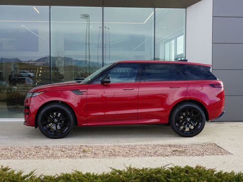 New 2025 Land Rover Range Rover Sport Dynamic SE image 8