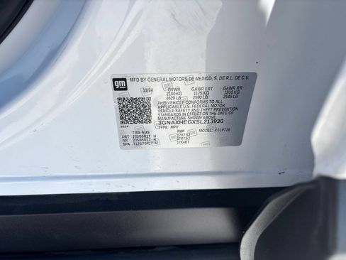 Used 2025 Chevrolet Equinox LT FWD image 29