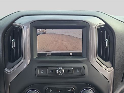 Used 2023 Chevrolet Silverado 1500 Custom image 18