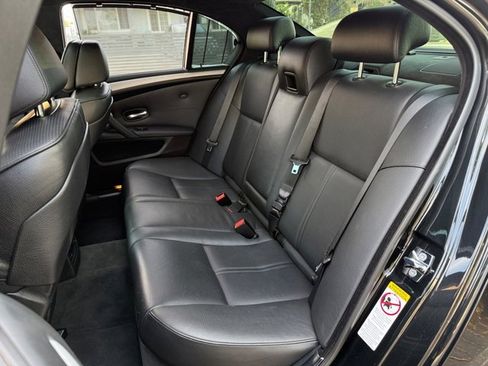 Used 2009 BMW M5 RWD image 22