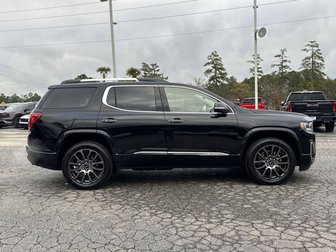 Used 2023 GMC Acadia Denali w/ Black Diamond Edition image 11