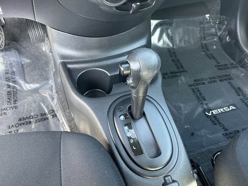 Used 2014 Nissan Versa S Plus image 23