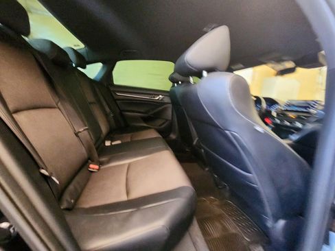 Used 2018 Honda Accord Sport image 22