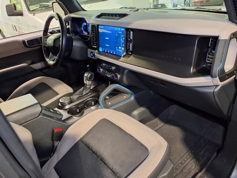 Used 2022 Ford Bronco Wildtrak AWD/4WD image 31