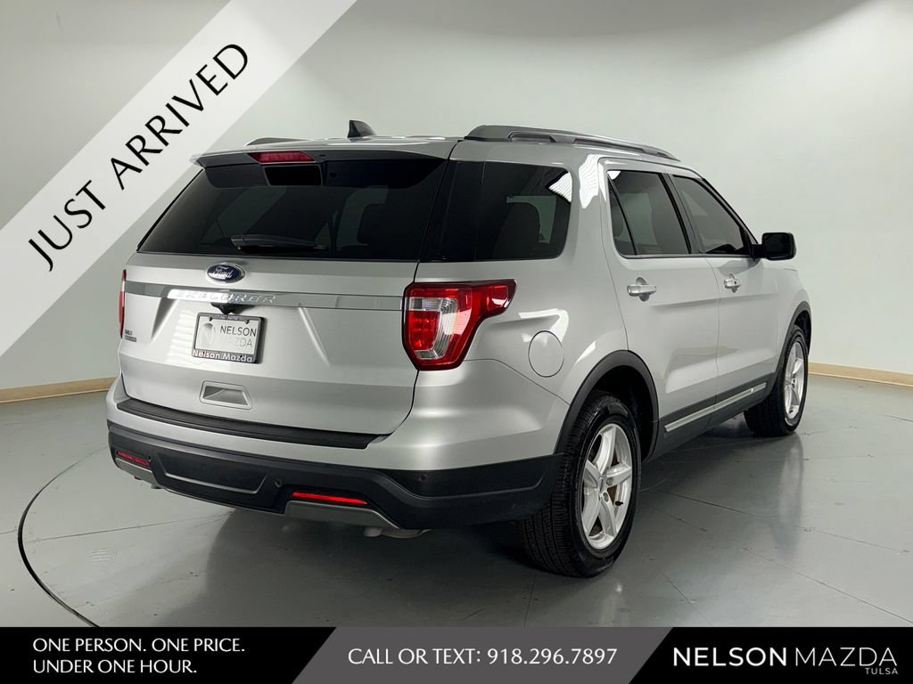 Used 2019 Ford Explorer XLT FWD image 6