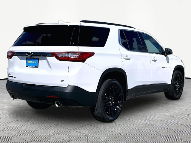 Used 2021 Chevrolet Traverse LT w/ LPO, Blackout Package AWD/4WD image 6
