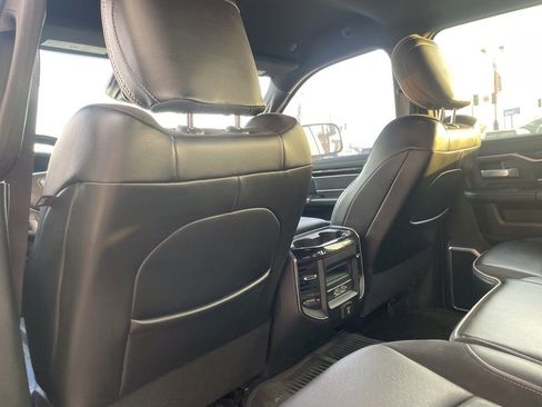 Used 2019 RAM 2500 Laramie w/ Night Edition image 37