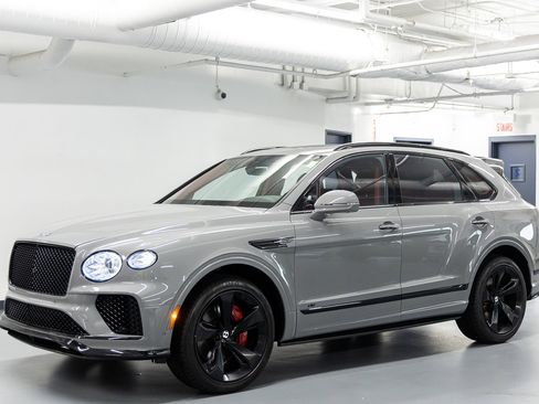 Used 2022 Bentley Bentayga AWD/4WD image 1
