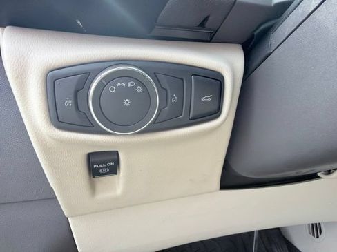 Used 2016 Lincoln MKX Select w/ Select Plus Package FWD image 17