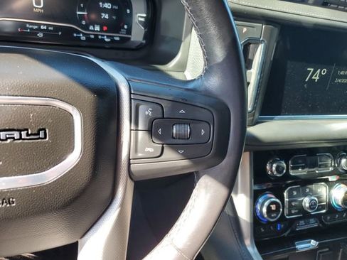 Used 2022 GMC Yukon Denali w/ Denali Premium Package image 27