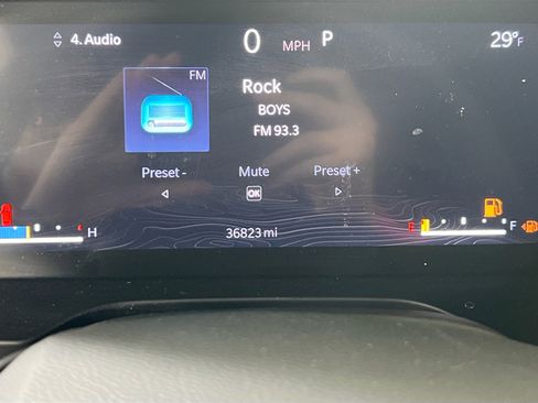 Used 2023 Jeep Grand Cherokee L Altitude image 11