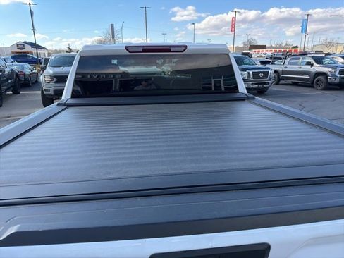 Used 2023 GMC Sierra 1500 AT4 image 36