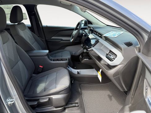 New 2027 Chevrolet Bolt LT FWD image 19