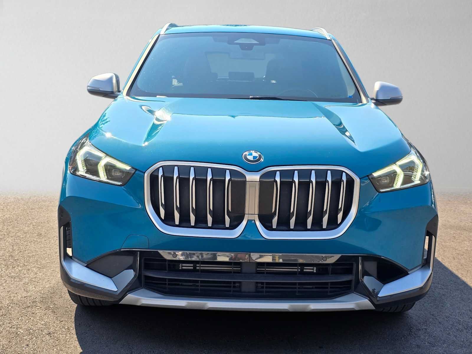 Used 2024 BMW X1 xDrive28i w/ Convenience Package AWD/4WD image 8