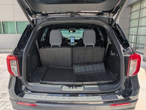 Used 2020 Ford Explorer ST w/ ST High-Performance Pack AWD/4WD image 13