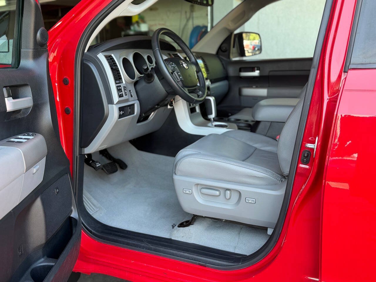 Used 2008 Toyota Tundra Limited RWD image 2