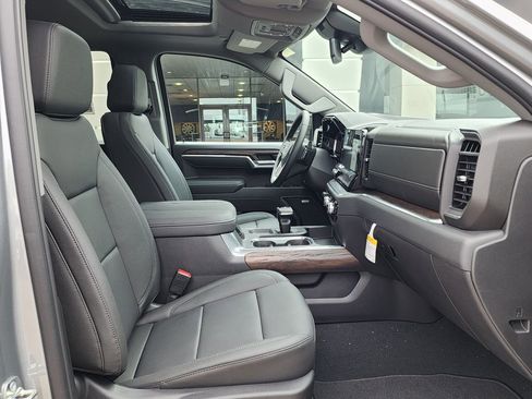 New 2026 GMC Sierra 1500 SLT w/ SLT Premium Plus Package image 39