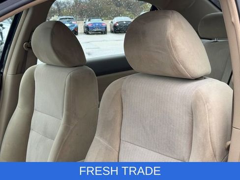 Used 2004 Honda Accord LX image 11