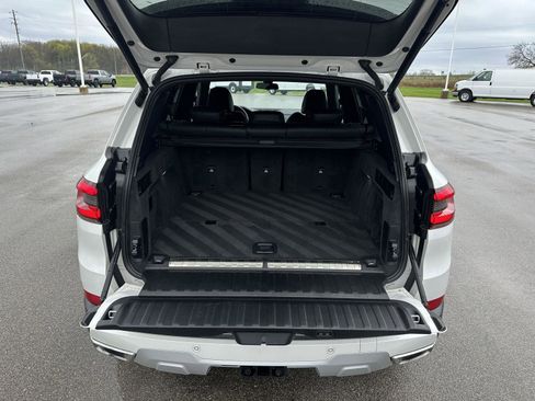 Used 2023 BMW X5 xDrive45e w/ Climate Comfort Package image 8