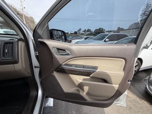 Used 2015 GMC Canyon SLT w/ Driver Alert Package image 21