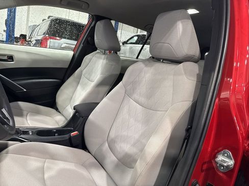 Used 2023 Toyota Corolla Cross LE image 16