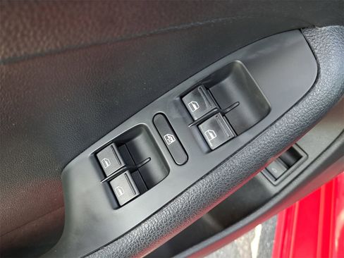 Used 2018 Volkswagen Jetta Wolfsburg Edition image 27