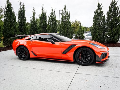 Used 2019 Chevrolet Corvette ZR1 RWD image 11
